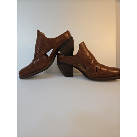 Born Paya Woven Leather Slip On Mule Clog Shoe in British Tan Women's Size 9 - Picture 11 of 12